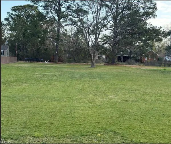 106 Sunset Drive, Seaford, VA 23696