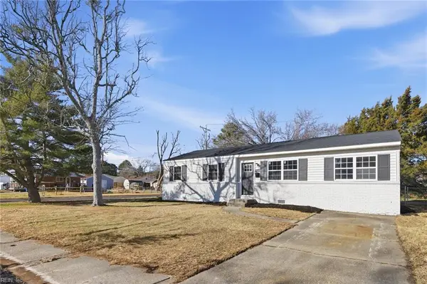 3056 Bow Creek Boulevard, Virginia Beach, VA 23452
