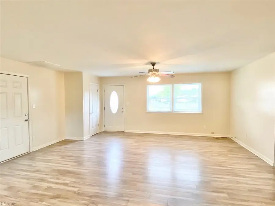 237 Canford Drive, Hampton, VA 23669 - Image #3