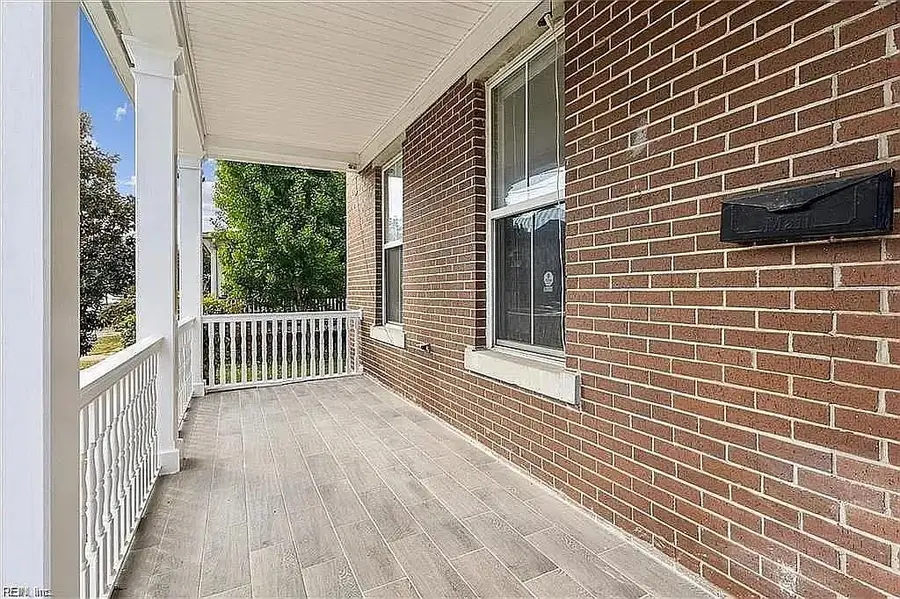 220 W 33rd Street, Norfolk, VA 23504 - #3