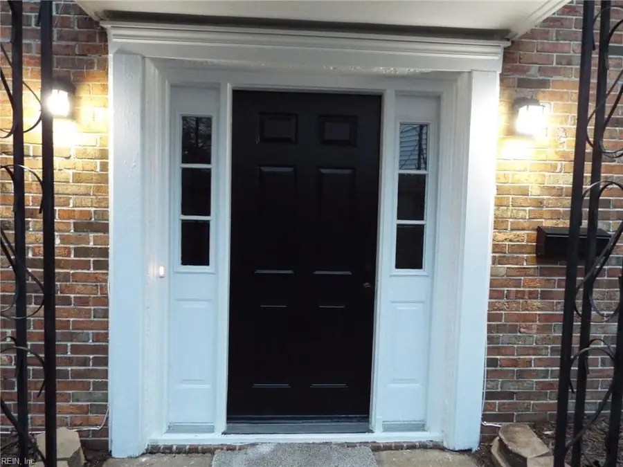 5865 Pickering Street, Virginia Beach, VA 23462 - #3