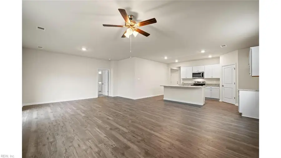 207 Gallop Way, Yorktown, VA 23690 - #3