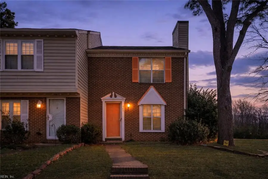943 Still Harbor Circle, Chesapeake, VA 23320 - Image #2