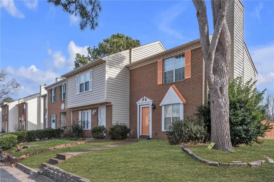 943 Still Harbor Circle, Chesapeake, VA 23320 - Image #3