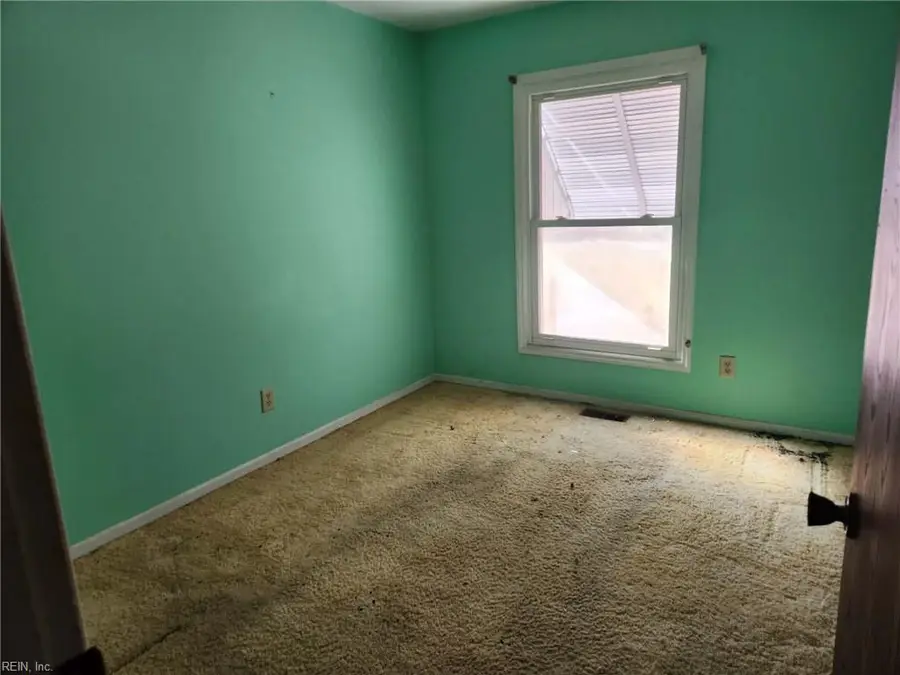 9113 George Wash Memorial Highway, Gloucester, VA 23061 - Image #2