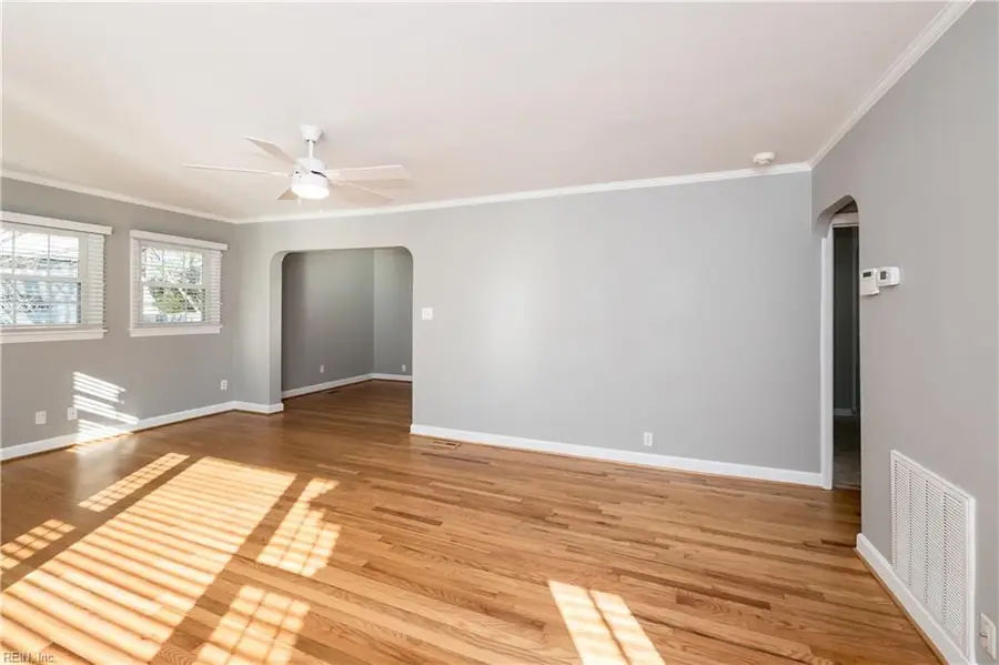 606 N Shore Road, Norfolk, VA 23505 - #3