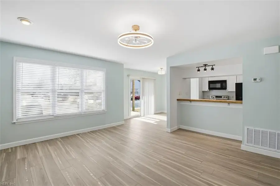 4328 Beasley Court, Virginia Beach, VA 23462 - Image #3