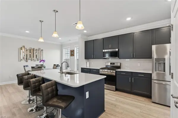 2216 Hampton Roads Parkway, Chesapeake, VA 23321