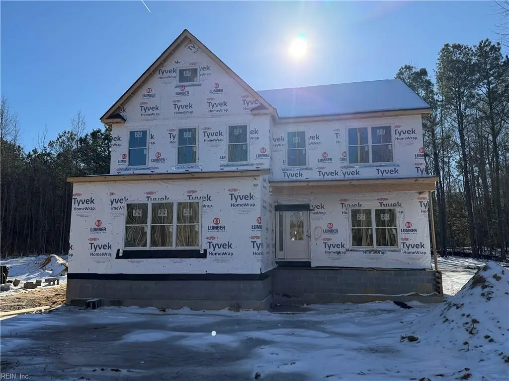 27 East West Parkway, Gloucester, VA 23061 - #1