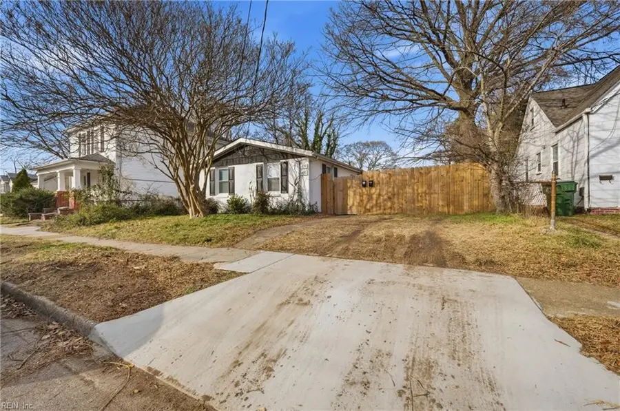 820 W 50th Street, Norfolk, VA 23508 - #2