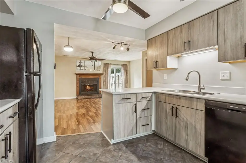 5487 Davis Way, Virginia Beach, VA 23462 - Image #1