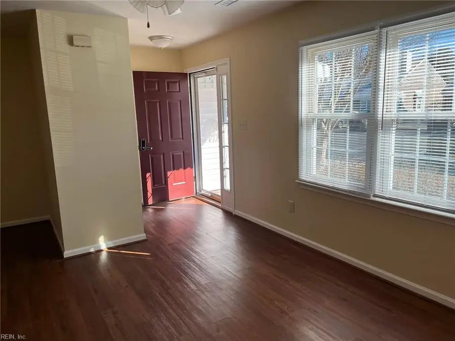 107 Cypress Crossing, Yorktown, VA 23693 - Image #2