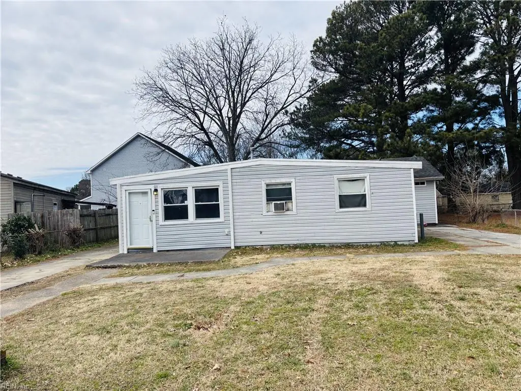 604 Amick Road, Chesapeake, VA 23325 - Image #1