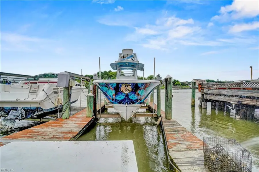 22 Sandie Point Lane, Portsmouth, VA 23701 - Image #2