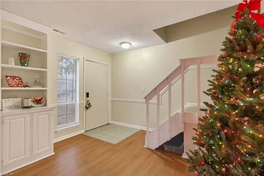 4548 Genoa Circle, Virginia Beach, VA 23462 - Image #2