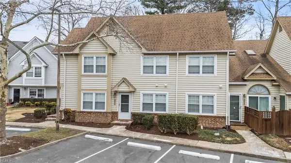305 Wimbledon Chase #E, Chesapeake, VA 23320