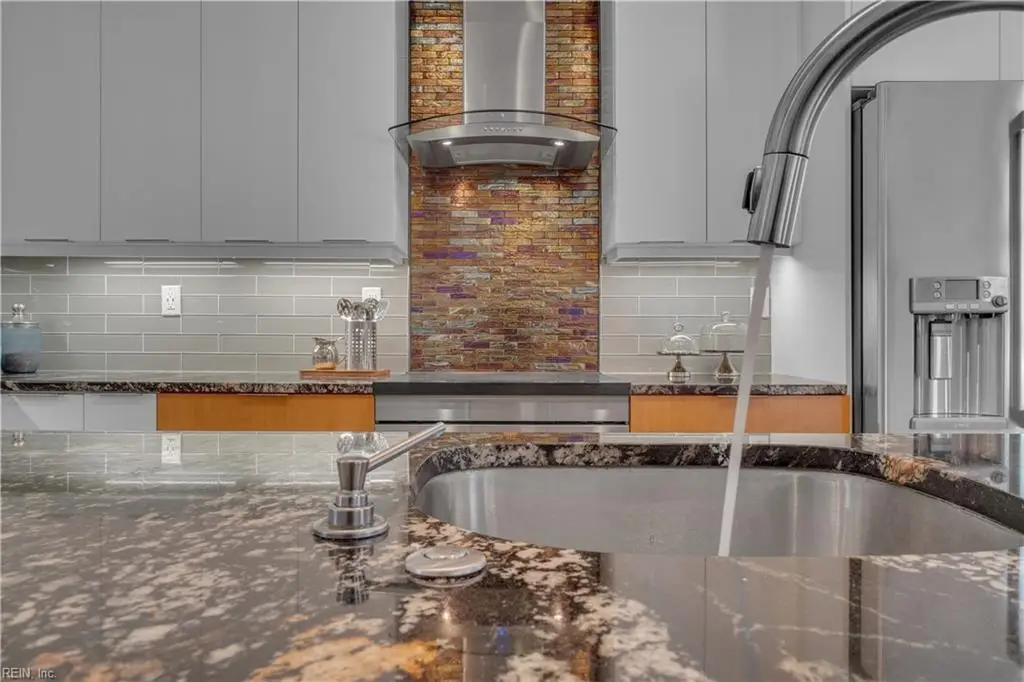 257 W Freemason Street, Norfolk, VA 23510 - Image #1