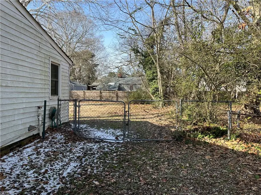 9 Pollux Circle W, Portsmouth, VA 23701 - Image #2