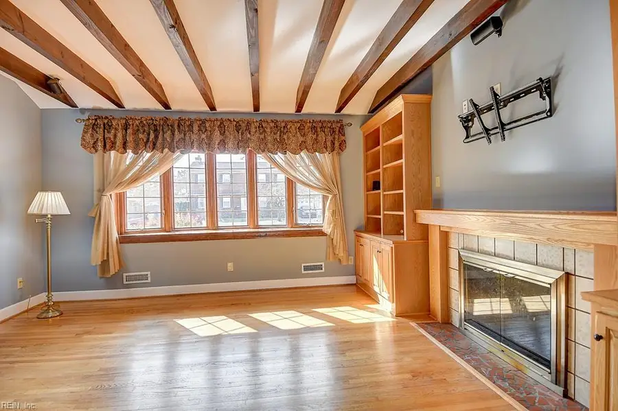 35 N Greenfield Avenue, Hampton, VA 23666 - #2