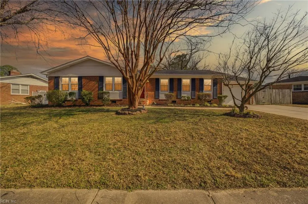 2869 E Point Drive, Chesapeake, VA 23321 - #1