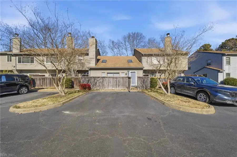 1524 Colonnade Drive, Virginia Beach, VA 23451 - Image #3