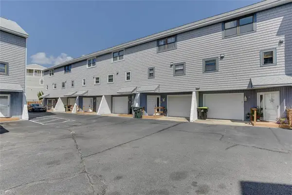 2100 E Ocean View Avenue #22, Norfolk, VA 23518