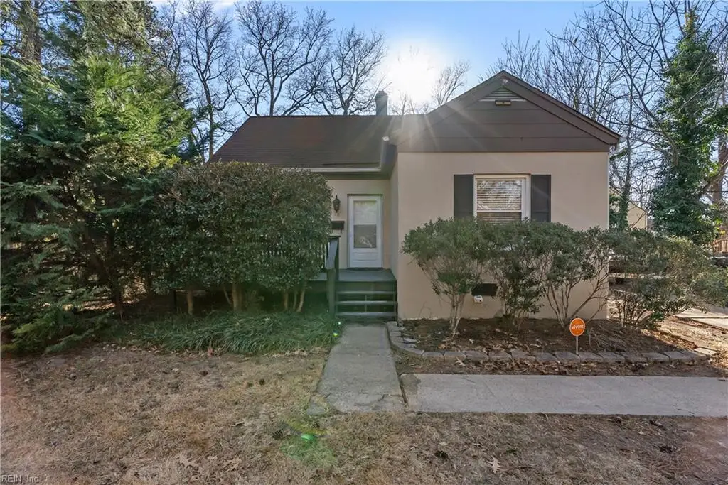 18 Beverly Street, Hampton, VA 23669 - #1