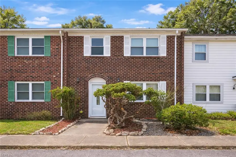 837 Cathedral Drive, Virginia Beach, VA 23455 - Image #2