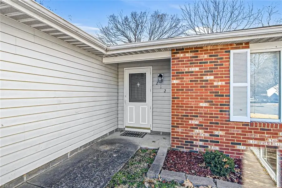 212 Anne Drive #Dr, Newport News, VA 23601 - Image #3