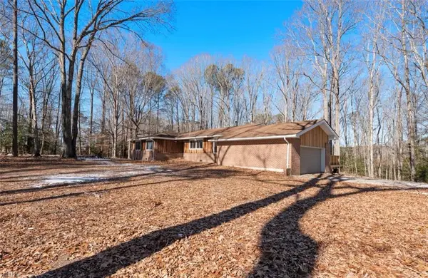 19126 Carys Bridge Road, Capron, VA 23829