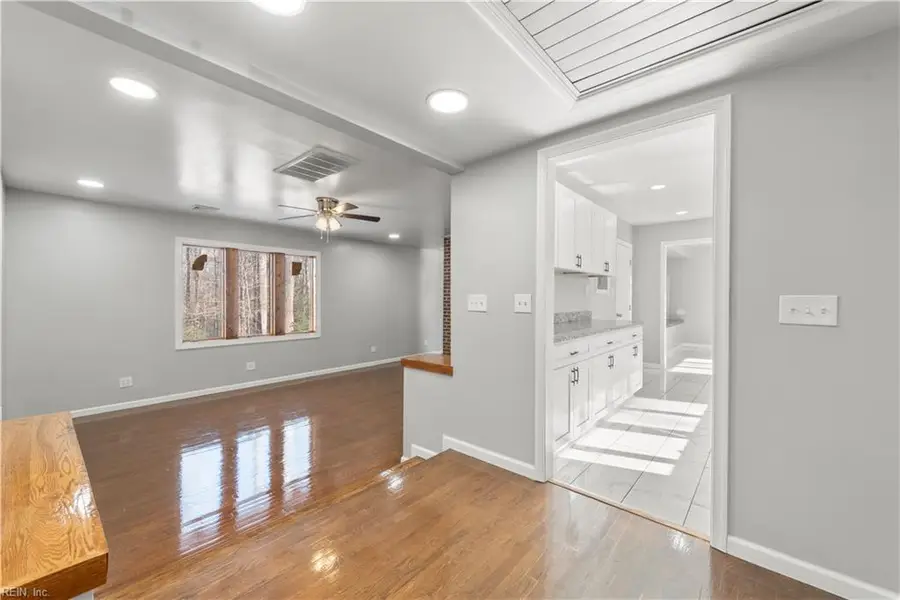 19126 Carys Bridge Road, Capron, VA 23829 - #2