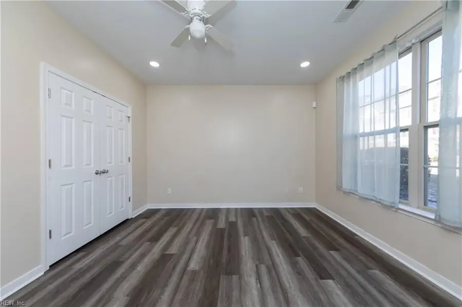 150 Hemisphere Circle, Newport News, VA 23601 - #3