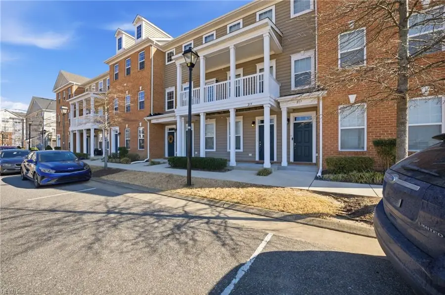 215 Waterside Drive #20, Hampton, VA 23666 - #3
