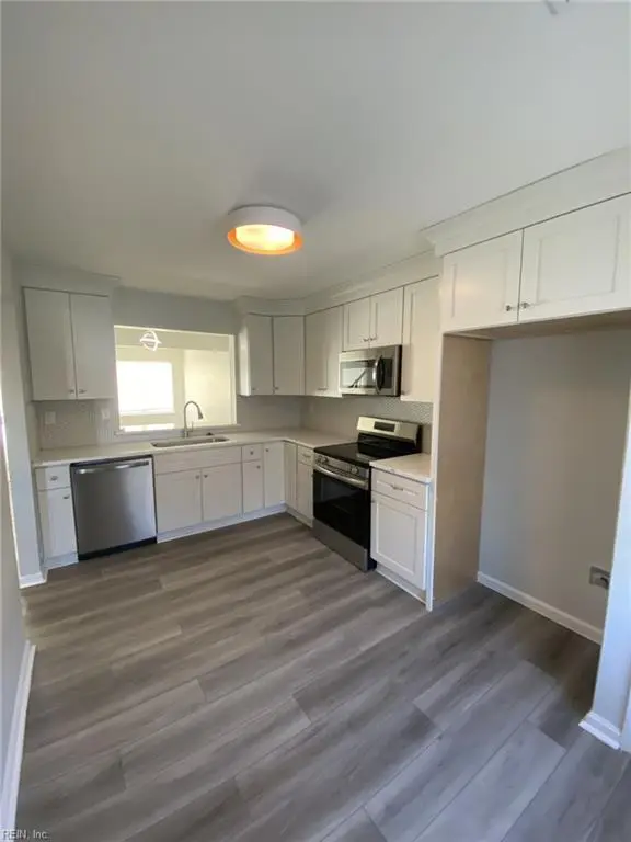 834 Nottaway Drive, Chesapeake, VA 23320 - #3