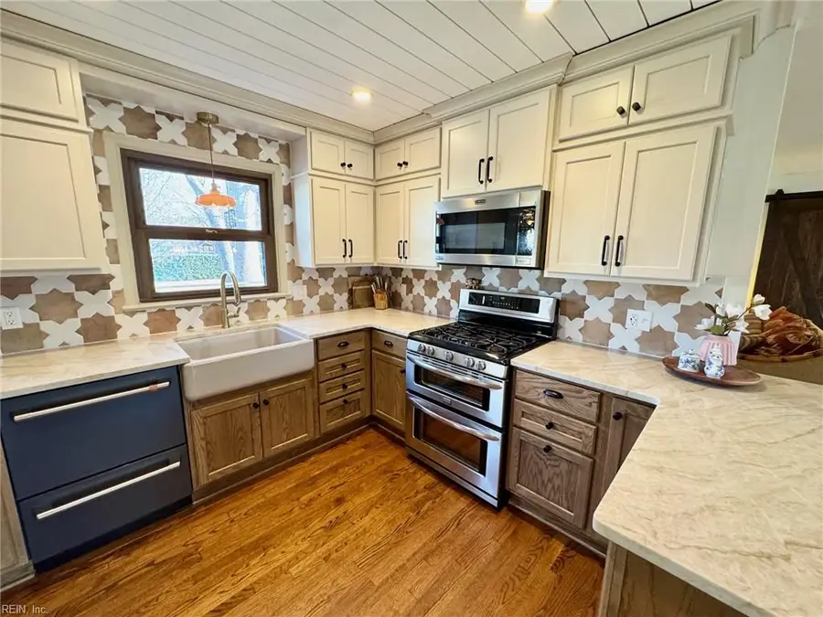 1221 Grenadier Drive, Chesapeake, VA 23322 - #2