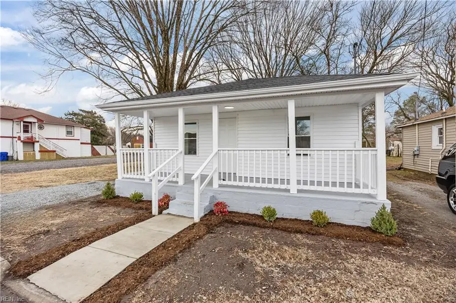 305 Pleasant Street, Suffolk, VA 23434 - #3