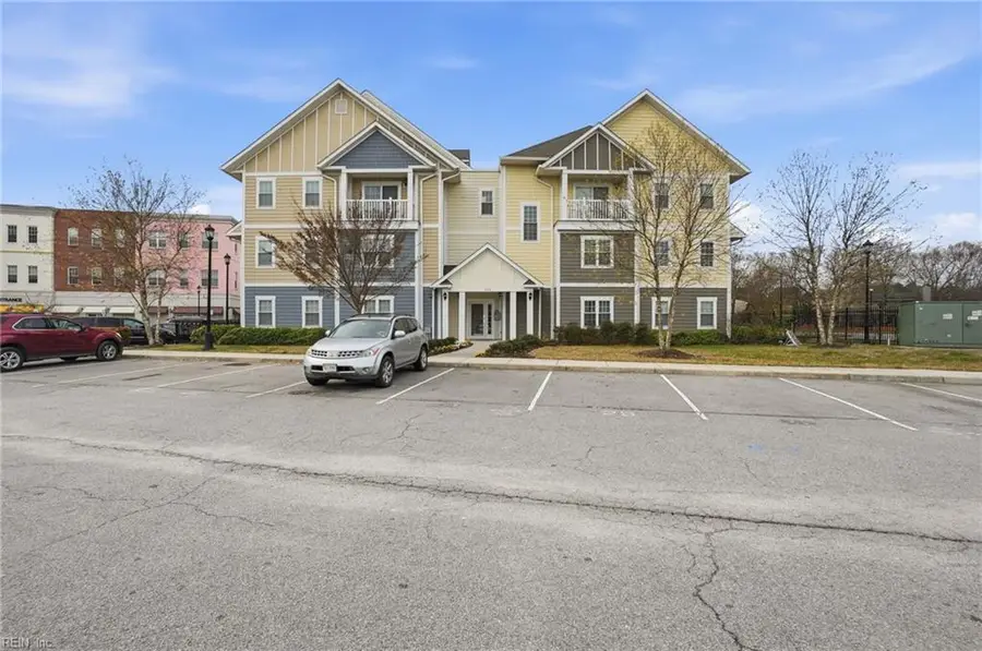 1016 Thoroughgood Way #104, Chesapeake, VA 23324 - #2