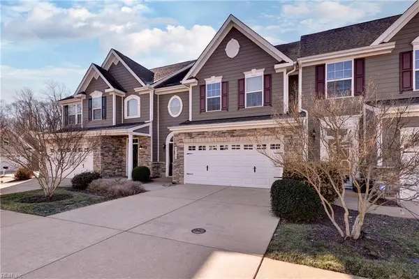 4212 Berry Square, Williamsburg, VA 23188