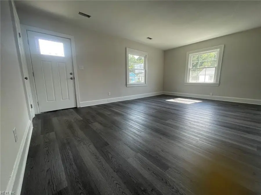 728 Bolling Street, Franklin, VA 23851 - #3