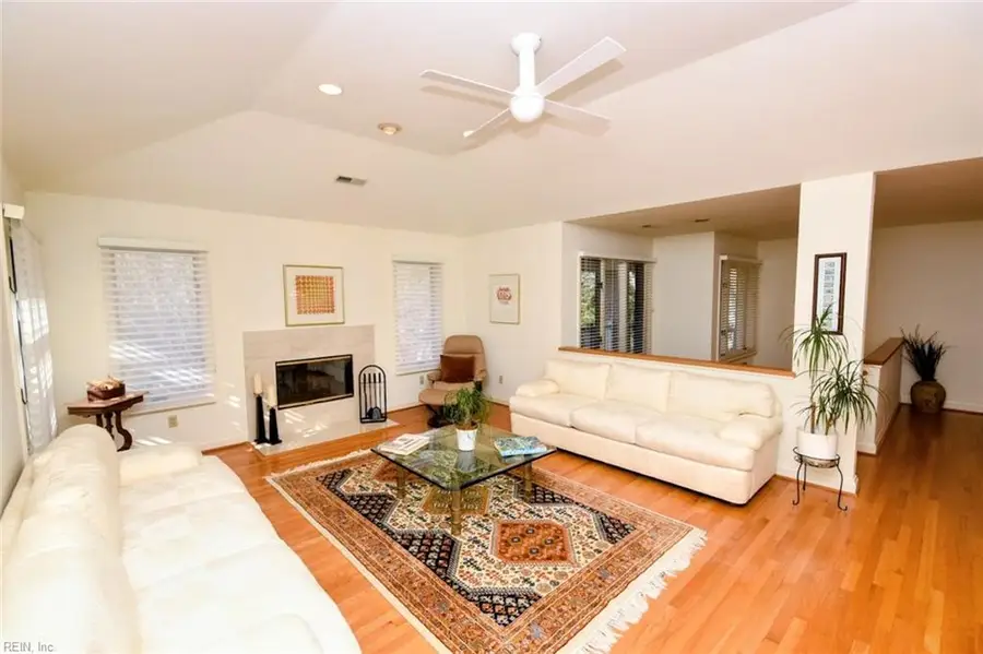 425 Maryland Court Court, Virginia Beach, VA 23451 - #3