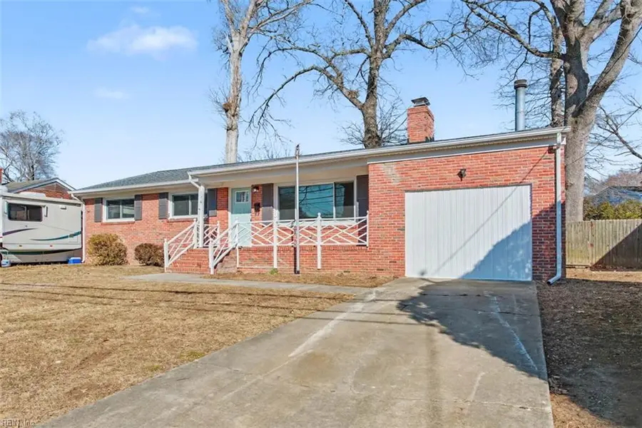 114 Kendall Drive, Newport News, VA 23601 - #2