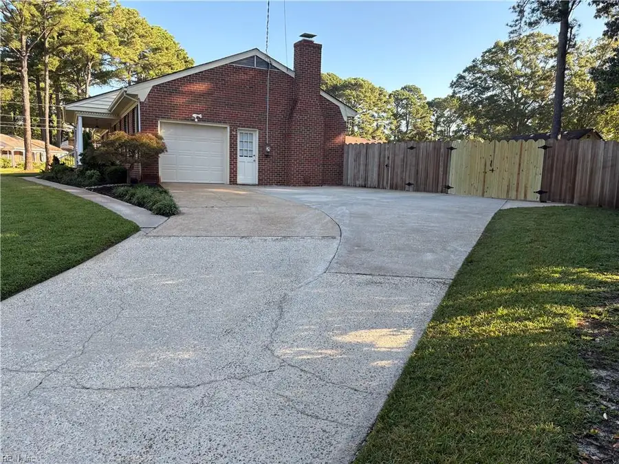 3317 Foxgrove Lane, Chesapeake, VA 23321 - #3