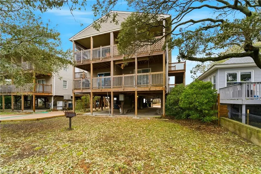 583 W Ocean View Avenue #A, Norfolk, VA 23503 - #2