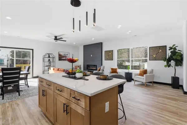 122 E Kelly Avenue, Hampton, VA 23663