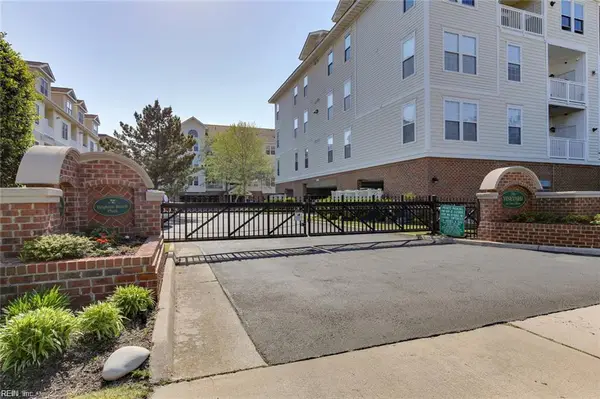 2900 Brighton Beach Place #204, Virginia Beach, VA 23451