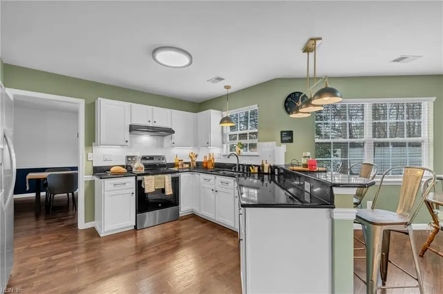 821 Shipton Court, Chesapeake, VA 23320 - #2