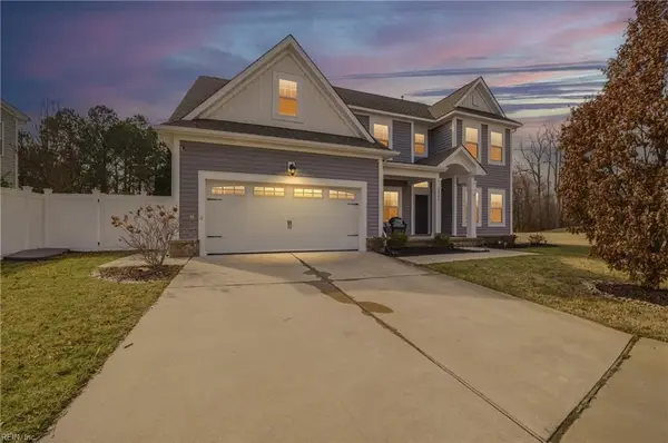 3308 Wooded Hill Arch, Chesapeake, VA 23321