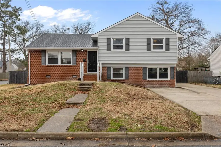 101 Yorkshire Terrace, Hampton, VA 23666 - #2