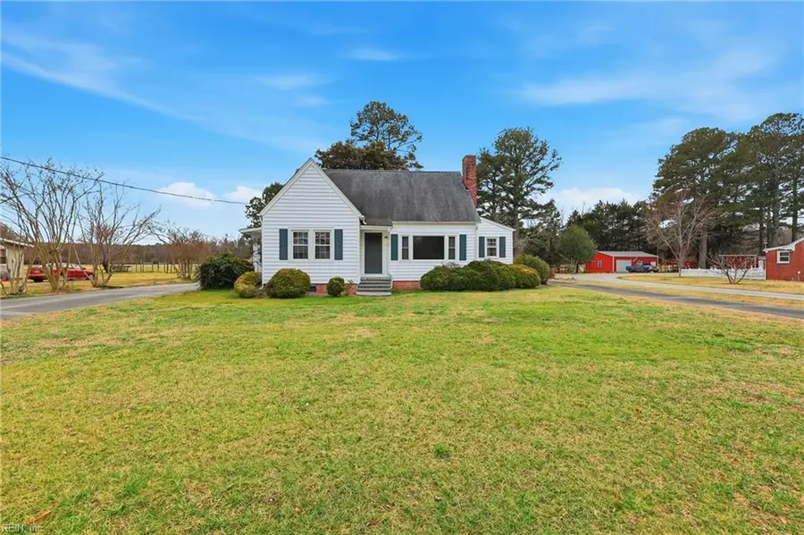 344 Colonial Trail E, Surry, VA 23883 - #2