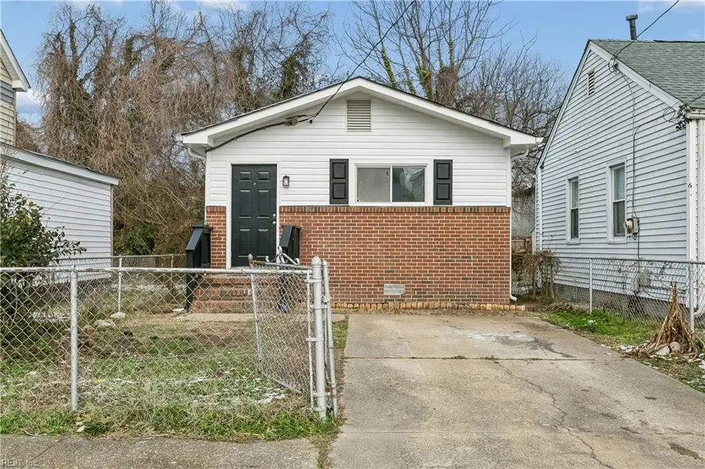 1239 24th Street, Newport News, VA 23607 - #1